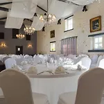 Le Logis Du Pere Hotel 4*