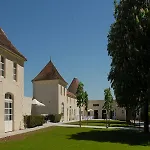 Le Logis Du Pere Hotel 4*