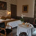 Hotell Le Logis Du Pere