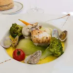 Hotell Le Logis Du Pere 4*