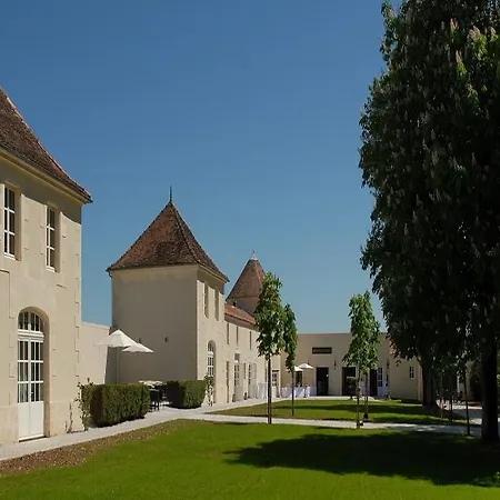 Le Logis Du Pere 酒店 4*