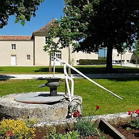 Le Logis Du Pere Saint-Coutant-le-Grand