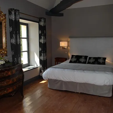 Hotel Le Logis Du Pere