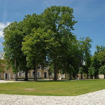 Le Logis Du Péré 4*