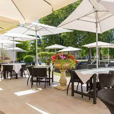 Le Logis Du Pere Hotel 4*