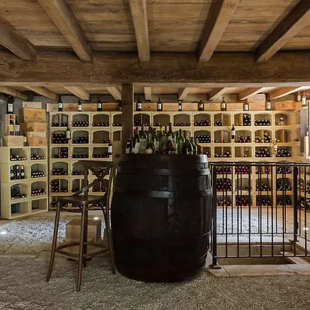酒店 Le Logis Du Pere 4*