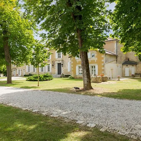 Le Logis Du Pere 4*