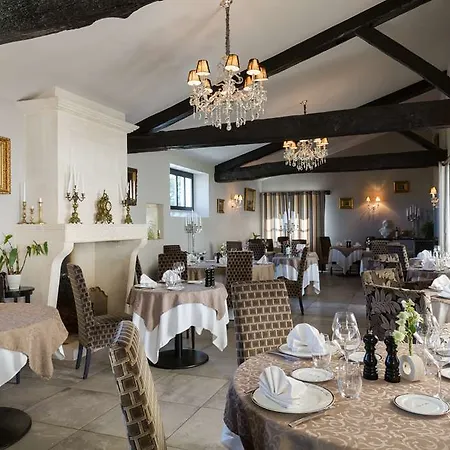 Le Logis Du Pere 4* Saint-Coutant-le-Grand