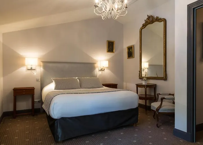 Le Logis Du Pere Szálloda