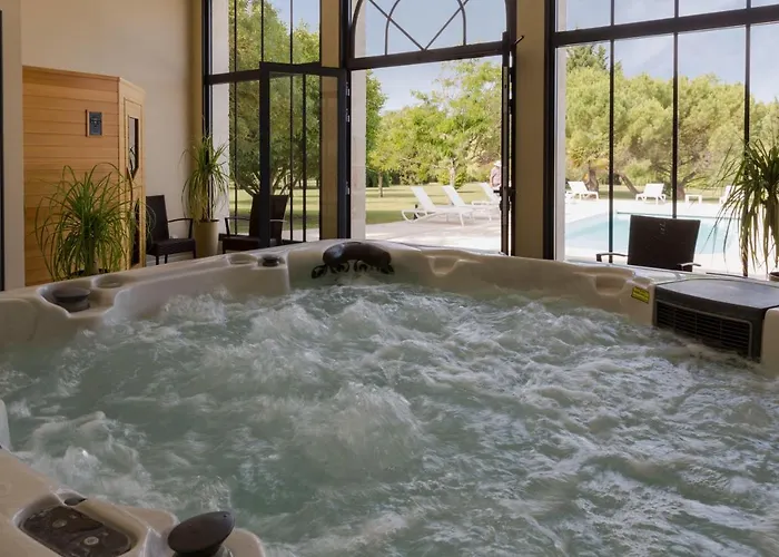 Le Logis Du Pere Szálloda