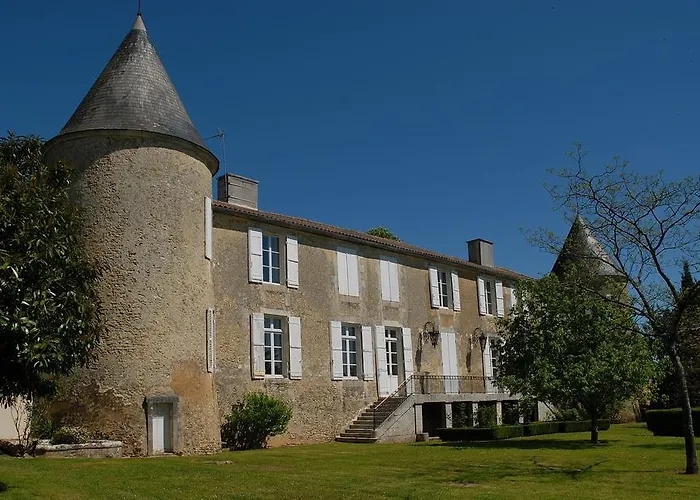 Le Logis Du Péré Hotel 4*