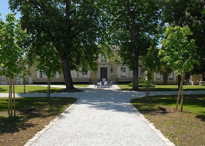 Le Logis Du Pere 4* Saint-Coutant-le-Grand