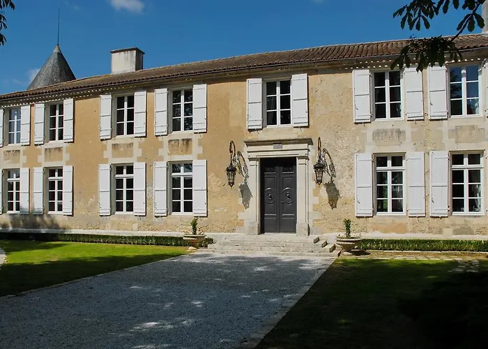 Le Logis Du Péré Hotel