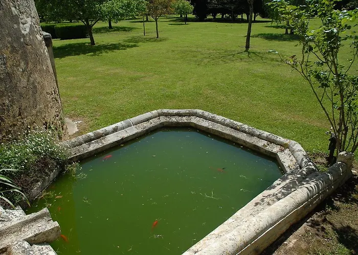 Le Logis Du Pere Saint-Coutant-le-Grand