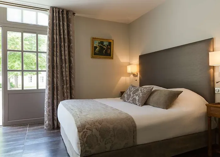 Hotel Le Logis Du Péré Saint-Coutant-le-Grand