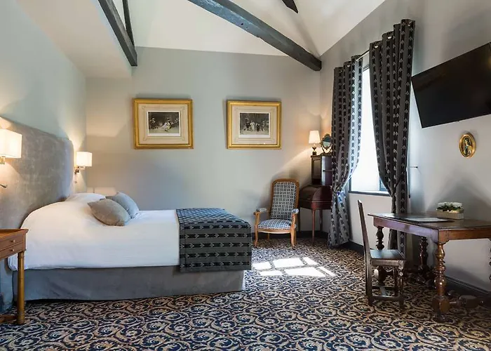 Le Logis Du Pere 4* Saint-Coutant-le-Grand